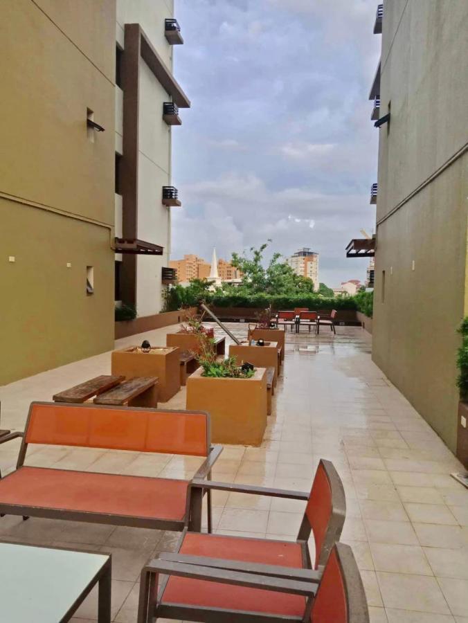 Grand Residences Studio Unit - Walking Distance To It Park セブ市 エクステリア 写真